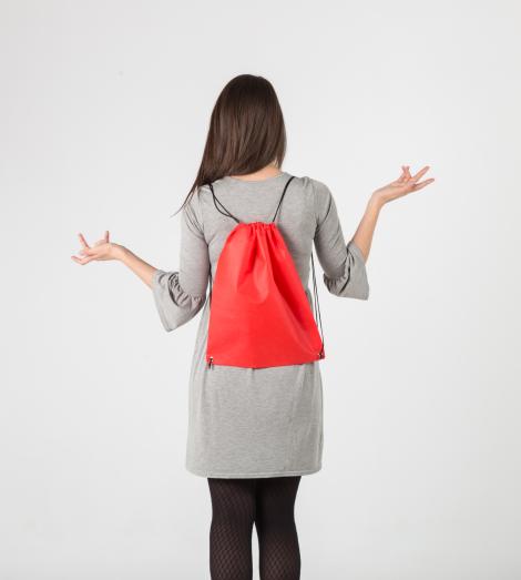 Mochila de tela roja de cuerdas 36x42